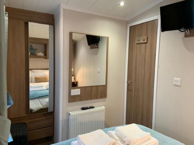 Cosy, Coastal Themed Holiday Home, Rockley Park, Poole, Dorset Esterno foto